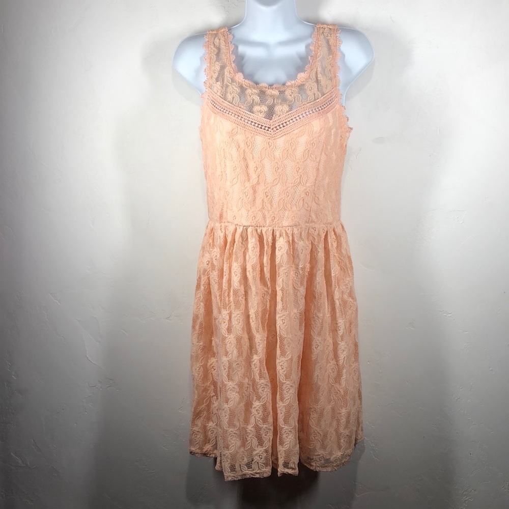 City Triangles peach lace dress size 9